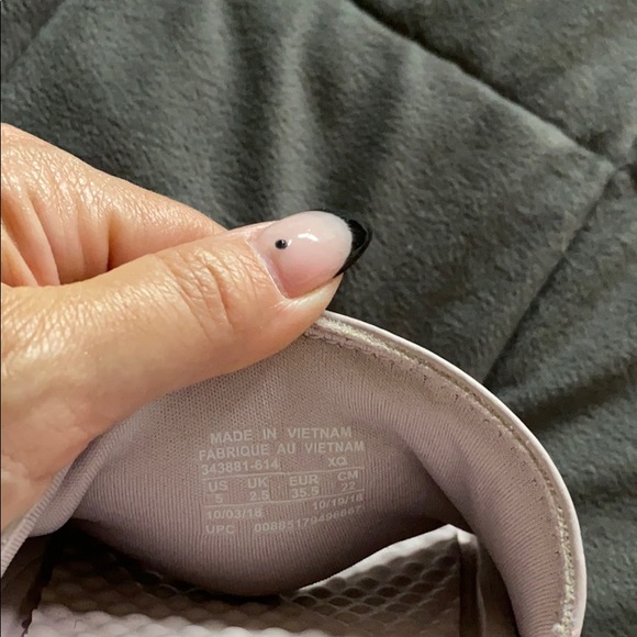 Slides - Picture 4 of 4